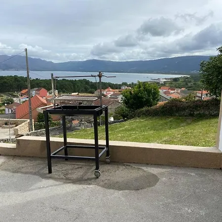 J. Casa Con Vistas En - Carnota