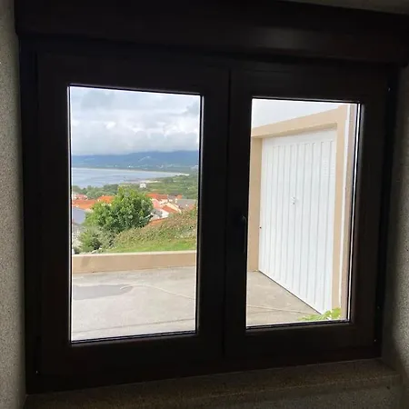 J. Casa Con Vistas En - Carnota